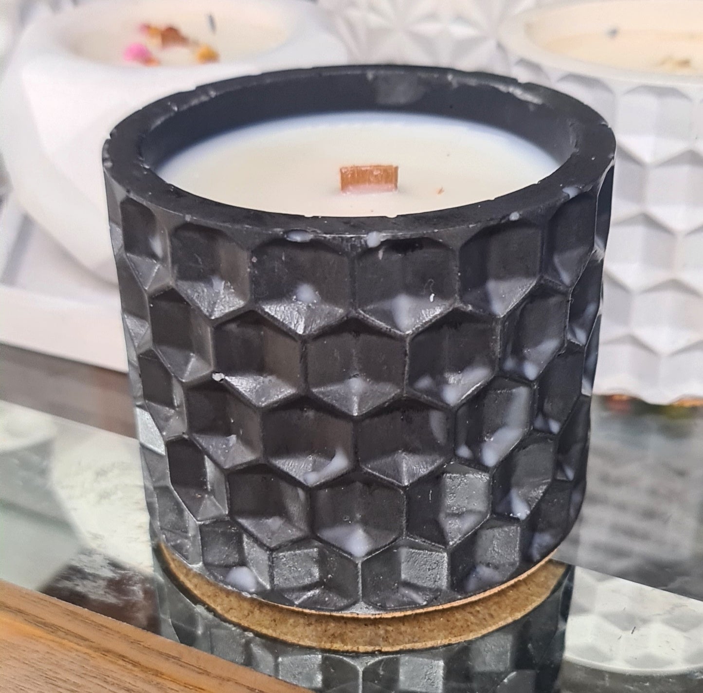 Honeycombs candle